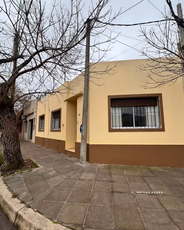 Casa en venta - San Martin y Caseros - Gualeguaychú, Entre Ríos.